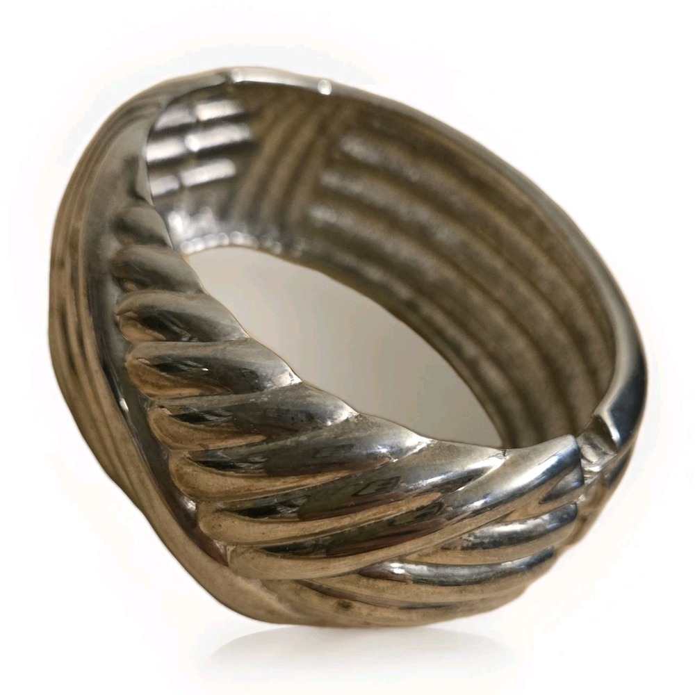 VTG Bracelet Bangle Silver Tone Diagonal Line Braided Rope Woven Spring Closure